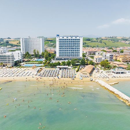 סילבי מרינה Hermitage Hotel מראה חיצוני תמונה