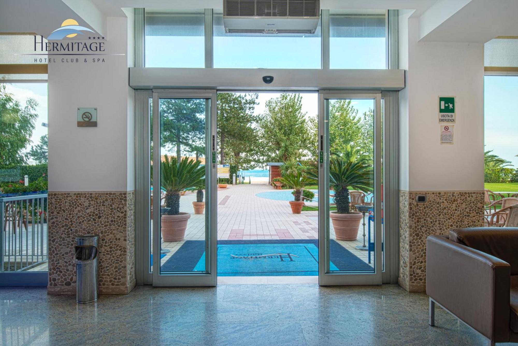סילבי מרינה Hermitage Hotel מראה חיצוני תמונה