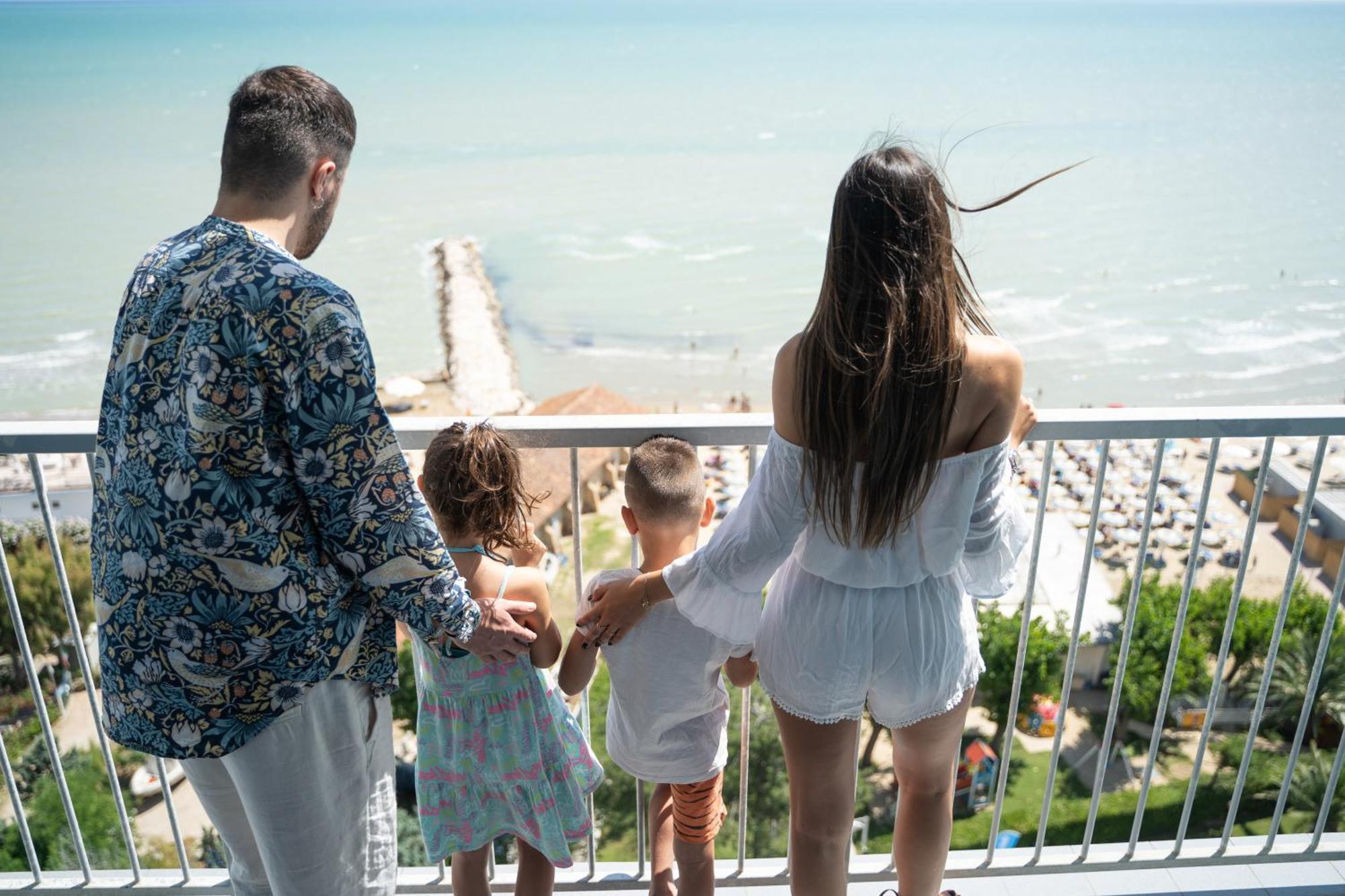סילבי מרינה Hermitage Hotel מראה חיצוני תמונה